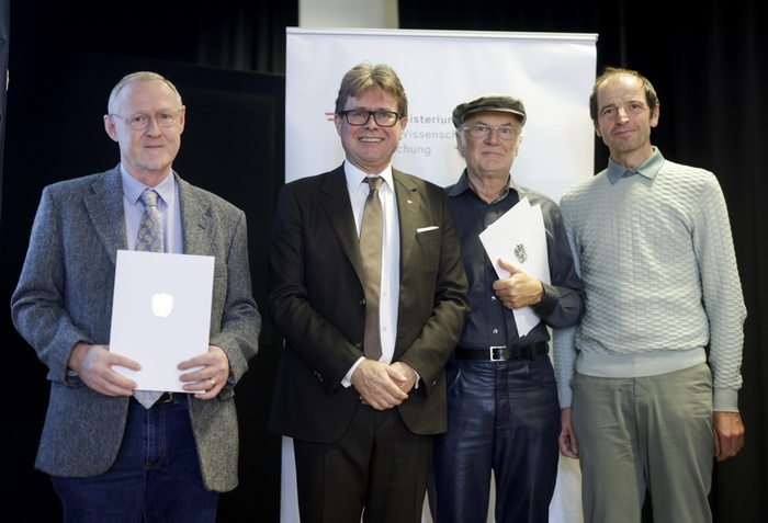 Preisträger der Kategorie Sekundarstufe II: Thomas Wirth, Direktor der Bundesschule Aspern und Architekturbüro fasch&fuchs.ZT‐gmbh