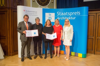 Gernot Mittendorfer, CFO Erste Group Bank AG, Mag. arch. Dieter Henke, Mag. arch. Marta Schreieck | Henke Schreieck Architekten, Mag. Andrea Besendorfer, Erste Group Bank AG, Bundesministerin Dr. Margarete Schramböck