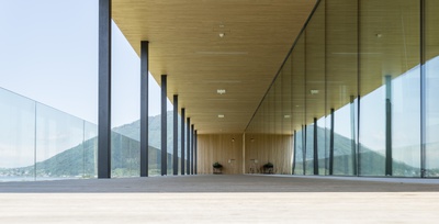 Agrarbildungszentrum Salzkammergut, Altmünster - Fink Thurnher Architekten – Agrarbildungszentrum Salzkammergut, Altmünster - Fink Thurnher Architekten
© Simon Bauer