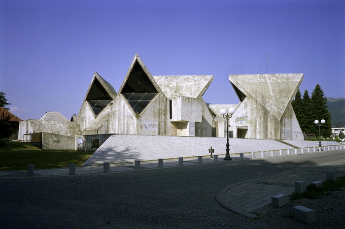 Wolfgang Thaler – Memorial house, Kolašin, Montenegro, 1975, Arch. Marko Mušič